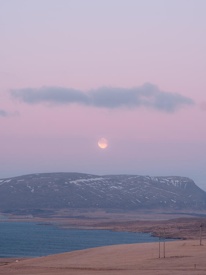 sunrise/moonset - Iceland